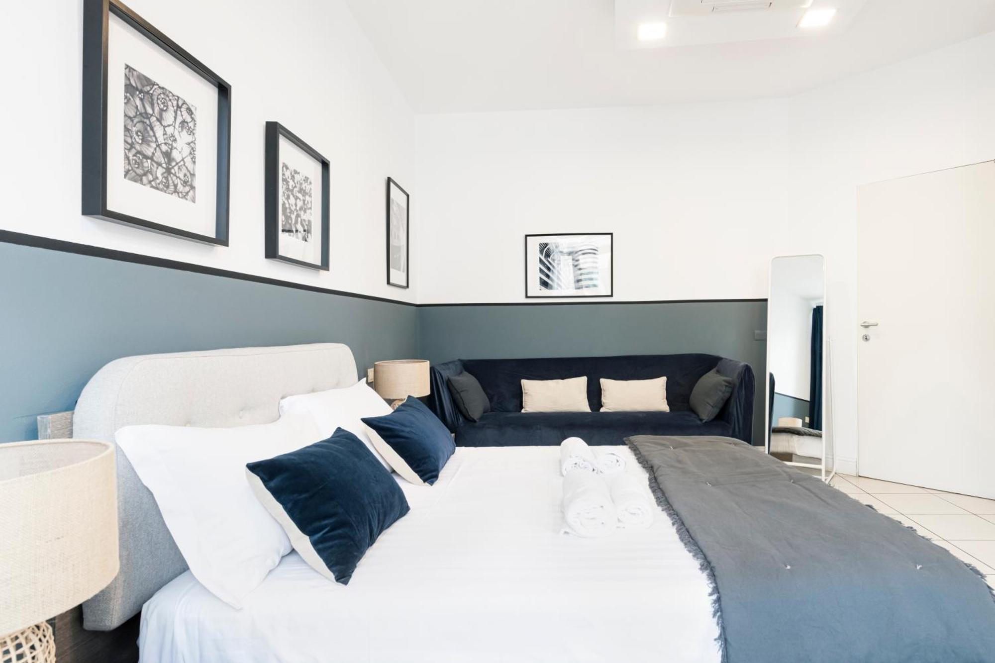 Apartment Easylife - Elegante E Rifinito Vista Duomo In Piazza San Babila Milan